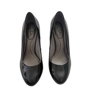 LifeStride Women's Black Shiny Patent Classic Pumps Size‎ 8W Wide 3" Heel EUC